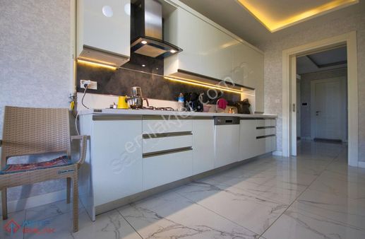 ▓aktif'ten Altınkumda Ebeveyn Banyolu Otoparklı Şık 3+1 Daire