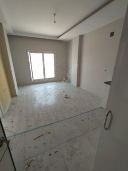 Demirhan'dan Gültepe Çatalan Caddesinde Satılık 1+1 Daire