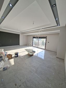 Ağabey Gayrimenkul Den Ergenekon Mahallesinde Satılık Tripleks