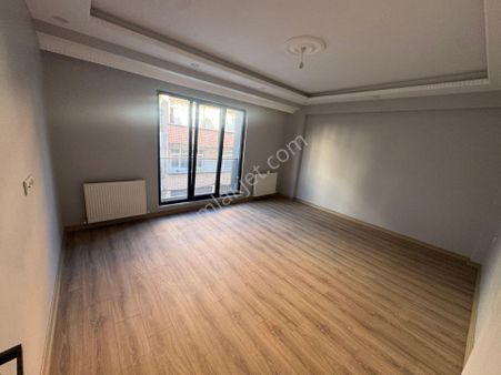 Altın Emlak Eyüp Elif Rana Özdemir'den Satılık Daire