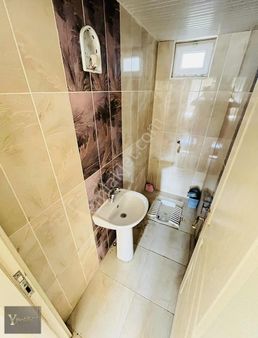 Ahatlı Mahallesinde Mükkemmel Konumda 2+1 Ayrı Mutfaklı Daire