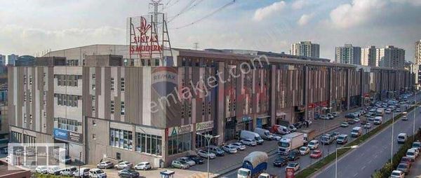 İkitelli Sinpaş İş Merkezinde Ön Cepe 500 M2 Satılık Dükkan