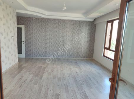 Makro Life Gayrimenkul'den Bağcıların En Gözde Yerinde Satılık 4+1 Lüks Daire