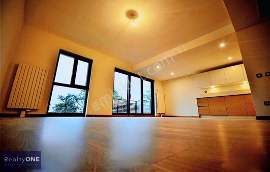 Köy Zekeriyaköy Koru Etabında Satılık Fırsat 1+1 Dubleks Daire