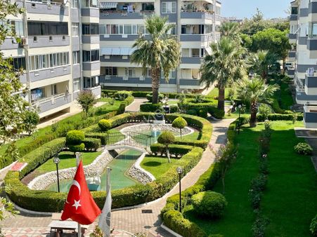 Akçay Sezgin Emlak'tan Ara Kat & Doğalgazlı Site İçi Satılık 3+1