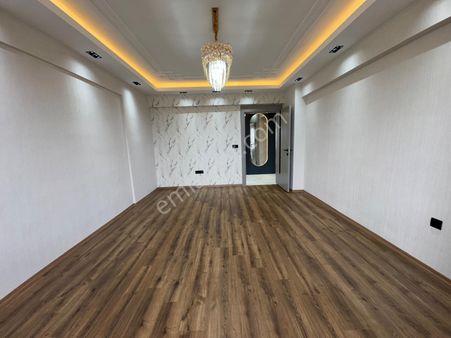 Mavi Gayrimenkulden 29 Ekimde Cüneyt De Satılık Lüsk 2+1 Daire