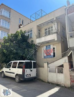 Bafra Vıp Gayrimenkulden Emirefendi Mah'de Komple Satılık Bina