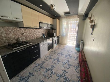 Esenli Cd Yakını Önü Açık Arakat Asansörlü Geniş 2+1 Daire Bk-8