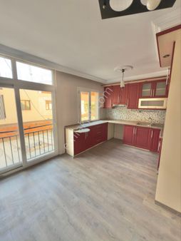 Serdar Gayrimenkul’den 3+1 Açık Mutfak 115 M2 2.kat