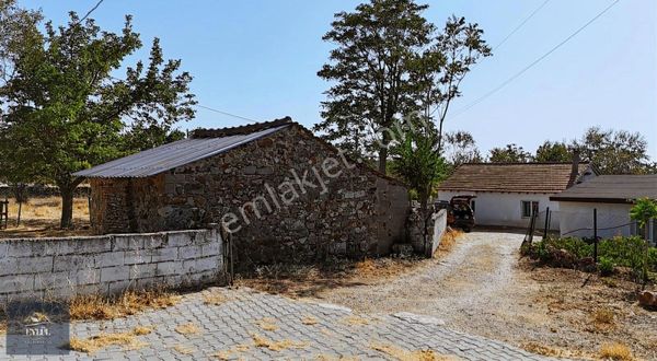 Ezine Karadağ Köyünde Acil Fırsat Niteliğinde Satılık Arsa