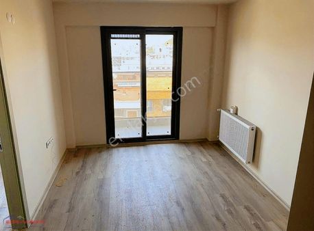 Er Yapı Emlak Ofisinden Hasanağa Bahçesi Civ. Site İçi Otoparklı