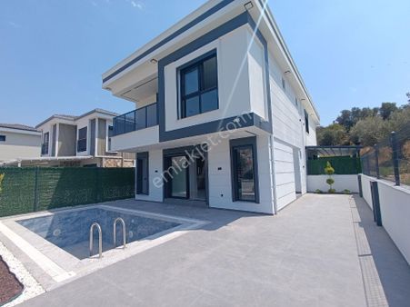 Kadınlar Denizinde Sıfır Özel Havuzlu Özel Otoparklı Fırsat Villa