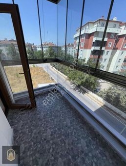 Toprak Gayrimenkul'den İstasyon Mahallesinde 3+1 Satılık Daire