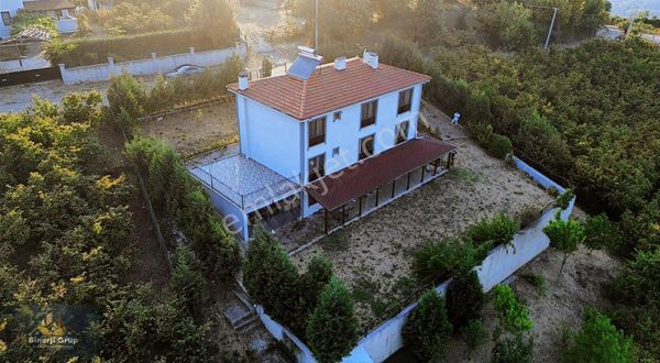 Hamantepe Mah. 5100 M2 Arsa İçerisinde 7+1 Satılık Villa
