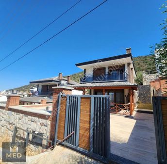 Didim Akbükte Full Deniz Manzaralı Şömineli 3+1 Lüx Vılla