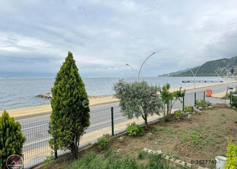 Karamürsel Ereğli'de Yeni Binada Denize Sıfır Bahçeli 2+1 Daire