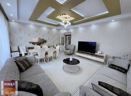 Pınar Emlak'tan Gölbaşı Caddesin'de Satılık Site İçi Lüx 3+1