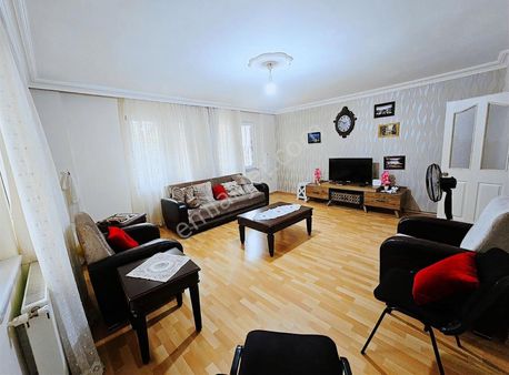 +1 Yatırım Şaban Bozacıdan Tranvay Altı 140 M2 Satılık Fırsat