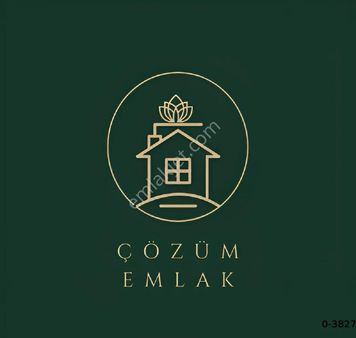 Dikili Cumhuriyet Mahallesinde Satılık Triplex Villa