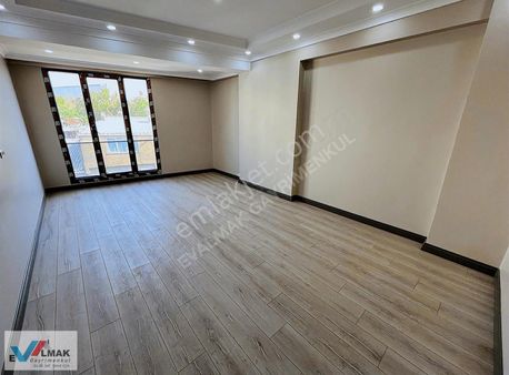 Söğütlüçeşme Mahallesi'nde Satılık 2+2 Dubleks 1.sınıf İşçilik