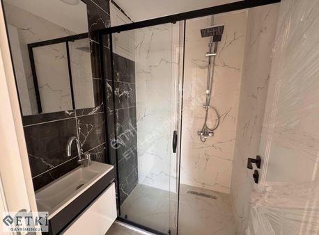 Kayapa'da 2+1 Satılık Havuzlu Büyük Daire