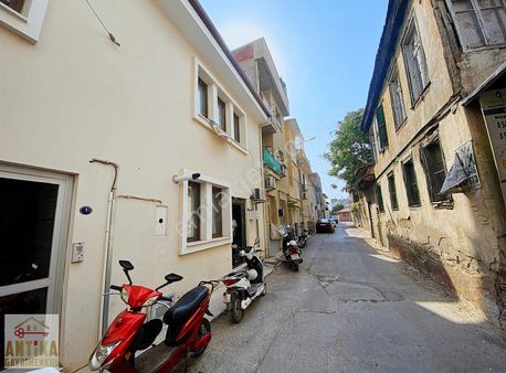 Antika Gayrimenkulden Bankalar Cad. Satılık Müstakil Dubleks Ev