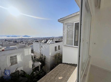 Turgutreis Karabağ Mah. Deniz Manzaralı 2+1 Yıllık Kiralık Daire