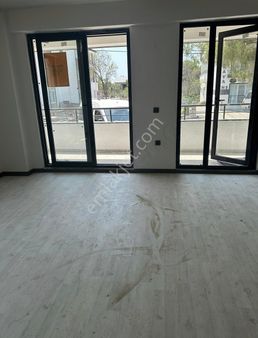 Gömeç Köy Emlaktan Kiralık Sıfır 1+1 Geniş Daireler