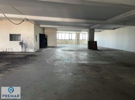 Premar'dan Yenibosna Merkez'de Kiralık 1300 M2 İşyeri
