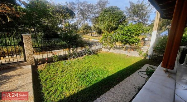 Mordağan'da Satılık Deniz Manzaralı Eşyalı 4+1 Tripleks Villa