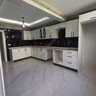 Torbalı Tepeköyde Satılık 100 M² 2+1 Geniş Daire