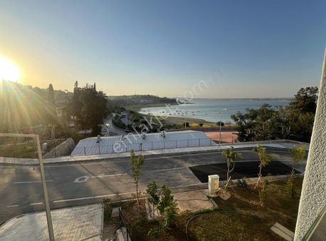 Kur Grup'tan Panoramik Göl Manzaralı Yatay Mimari 4+1 Daire