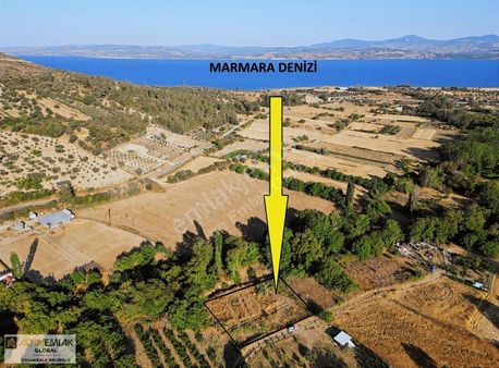 Altın Emlaktan Doğa İçinde Resmi Yolu Olan1283 M2 Satılık Tarla