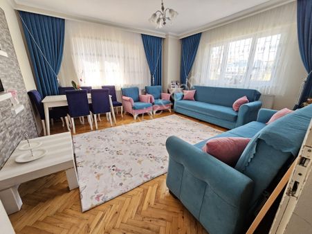 Beşikkaya Sağlık Ocağı Yakını 3+1 Satılık Bahçe Katı