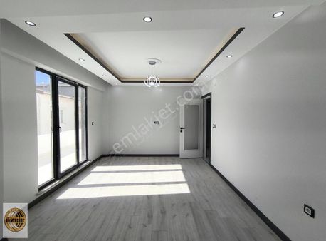 Fa Özbir'den Kapaklı'da Ön Cephe Geniş Teraslı 2+1 Daire