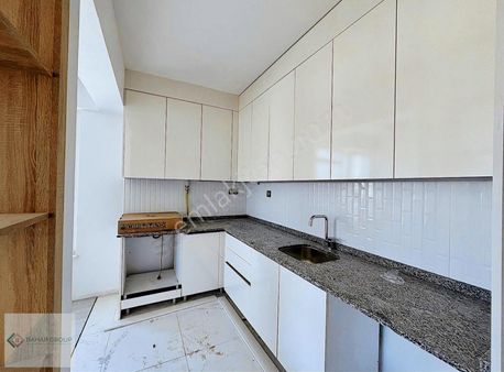 Arven Doğuyaka Güneycephe 2.5+1 Ara Kat Köşe Daire