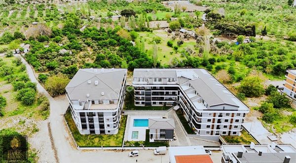 Parstan Altınkumda Yüzme Havuzlu Kapalı Otoparklı Lüks 3+1 Daire