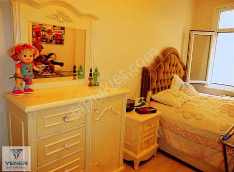 S.evler Merkezde Metro Metrobüse 2dk.asansörlü Binada Bayanlara Özel Tek Kişilik Lüx Oda