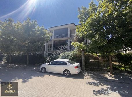 Konumuyla Ayrıcalıklı, Yaşamıyla Prestijli! 4+1 Çatı Dubleks