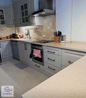 Seferihisar Ulamış Müstakil Site İçerisinde Kiralık Villa