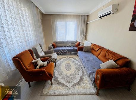 Sm Gayrimenkul'den Satılık 2+1 Köşe Arakat Fırsat Daire!!