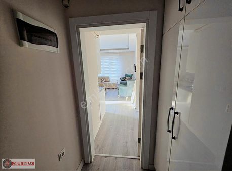 Cumhuriyet'te..üniversite Doğu Girişi..yürüme Mesafesi...eşyalı