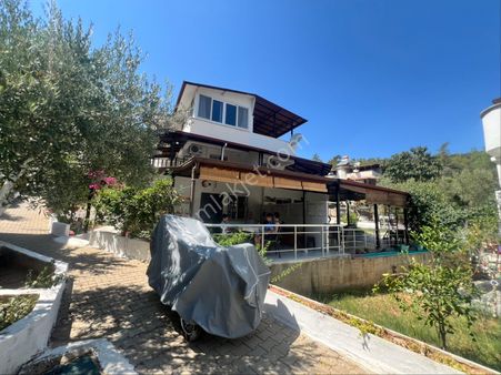 Muğla Milas Kazıklı Koyu’nda Satılık 4 + 1 Bitişik Nizam Yazlık