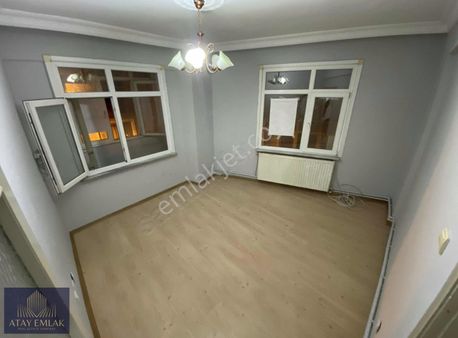 Kağıthane Harmantepe Mah. 75m2 2+1 Çift Cephe Kiralık Daire