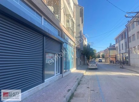 Rw/detay'dan Sütlüce Uluzafer Cd.üzeri Kiralık 150m2 Dükkan