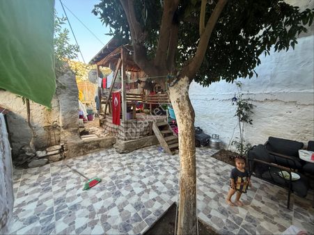 Pek Emlaktan Zeytinova Da Bakımlı İki Katlı Satılık Müstakil Ev