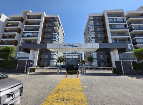 Ataşehir Modern 2 'de Havuz Cephe 2+1 Kiralık Daire