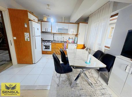 Şengül Gayrimenkul'den Can Poliklinik Karşısı Satılık 3+1 Daire