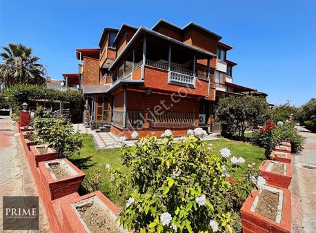 Kuşadası Davutlar'da 23 Dönüm İçerisinde 5+1 Villa-denize Yakın