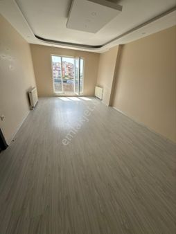 Çerkezköy İstasyon Mahallesinde Yenı Tapu Müdürlüğü Yanı 2+1